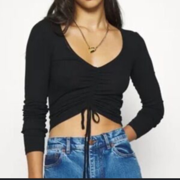 Zara Tops - NWT Zara Black Ruched Long Sleeve Top